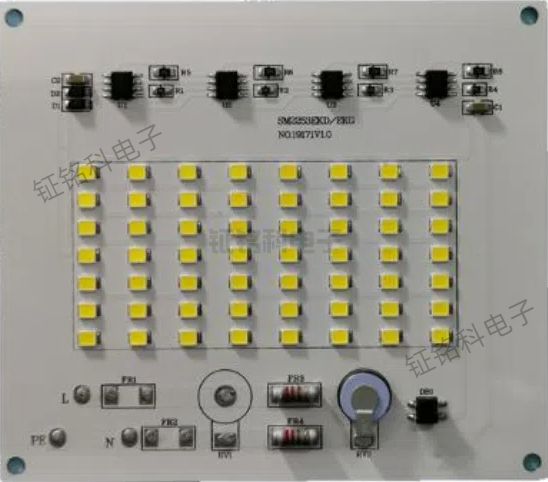 明微SM16714PHT替代TM1814和UCS2904 的优势解析?(图2) SM2253EKD投光灯光源板.jpg